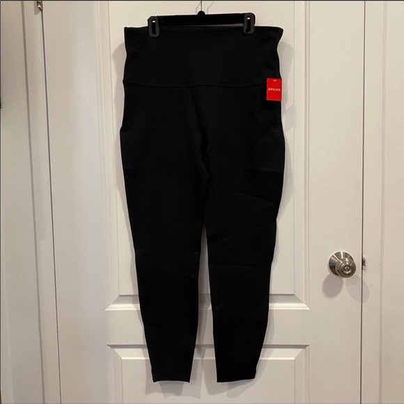 Spanx Ankle Ponte Pants - Picture 3 of 4